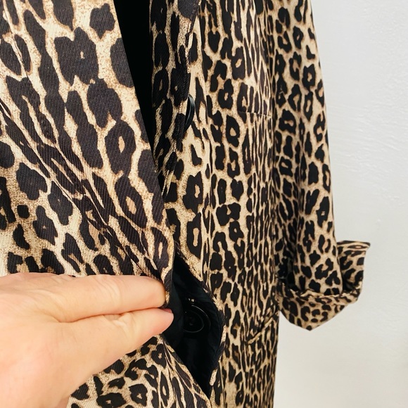 Animal Prints Coat - Picture 3 of 9